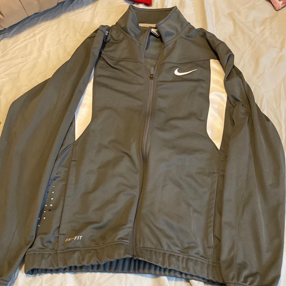 Nike dri fit zip-up light fit jacket